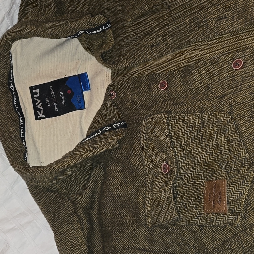 KAVU button up - Picture 2 of 4